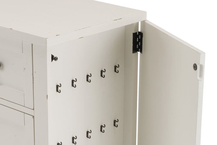 XXX's and OOO's 7-Drawer Dresser